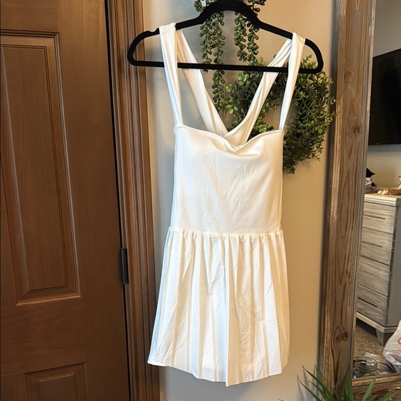 Varley Carina Dress - Picture 2 of 11